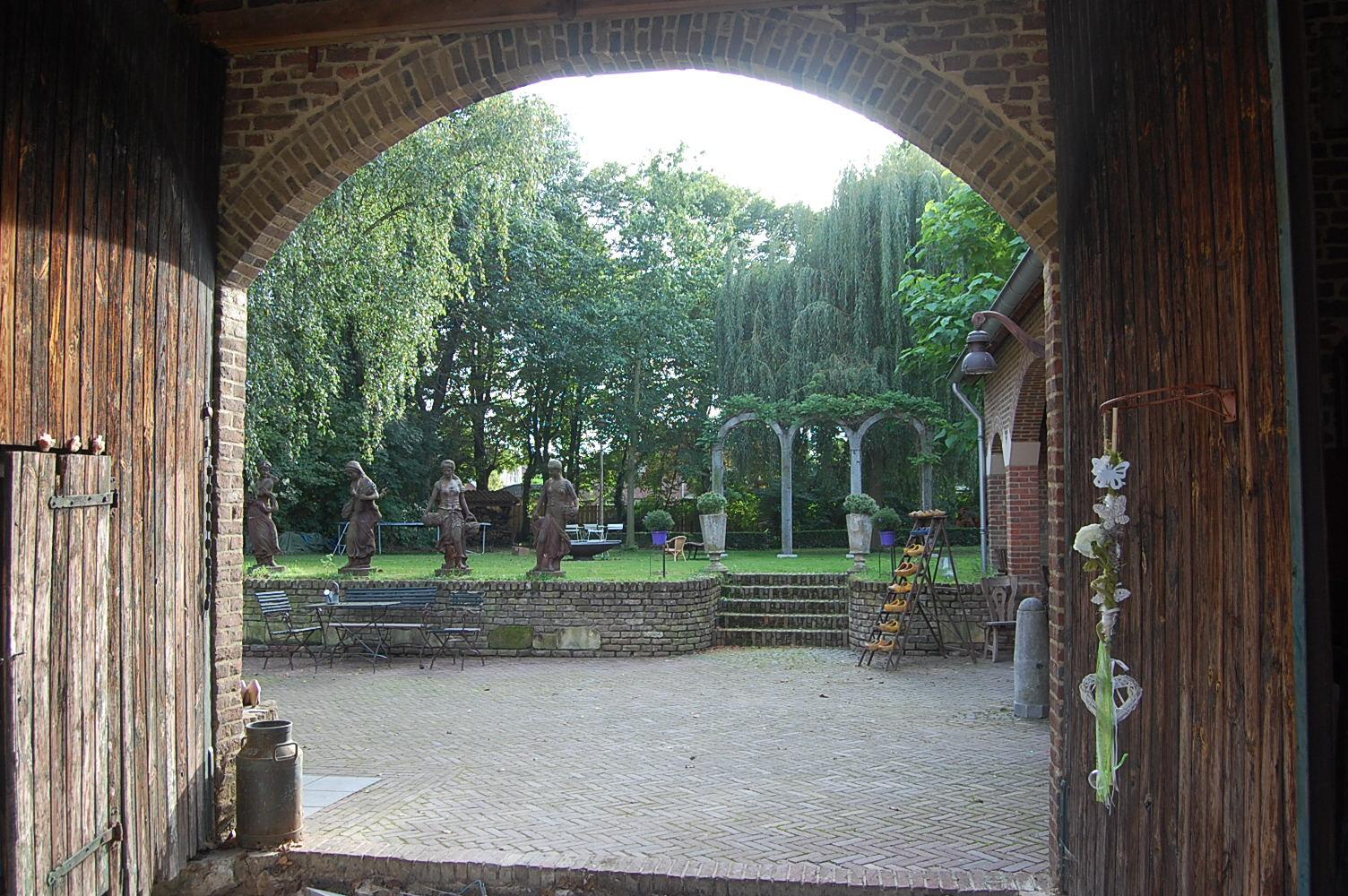 Grote achtertuin